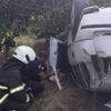 Otomobil bahçeye uçtu, sürücü hafif yaralı kurtuldu Otomobil bahçeye uçtu, sürücü hafif yaralı kurtuldu
