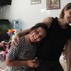 Otistik Asel şarkılarla hayata tutunuyor