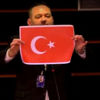 Türk bayrağını yırtan Yunan parlamenter hakkında karar verildi Türk bayrağını yırtan Yunan parlamenter hakkında karar verildi