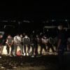 30 düzensiz göçmeni Kıbrıs'a götürmeye çalışan insan taciri tutuklandı 30 düzensiz göçmeni Kıbrıs'a götürmeye çalışan insan taciri tutuklandı
