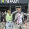 İYİ Parti'de dayak skandalı! Kadın erkek dinlemeden dövmüşler: Evladım yaşındaki gençler kafama vurdu İYİ Parti'de dayak skandalı! Kadın erkek dinlemeden dövmüşler: Evladım yaşındaki gençler kafama vurdu