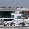 Kalkış yapan uçak Atatürk Havalimanı'na geri döndü!