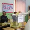 Referandumda gelinlikle oy kullandı Referandumda gelinlikle oy kullandı