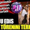 ﻿Ünlü organizatör Erkan Özerman tüm konukların içinde azarladı! Popçu Edis ödül törenini terk etti