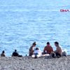 Antalya kış güneşinde deniz keyfi Antalya kış güneşinde deniz keyfi