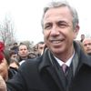 Mansur Yavaş sahaya iniyor Mansur Yavaş sahaya iniyor