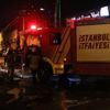 Şişli'de araçların lastiklerini kesip ateşe verdiler