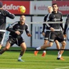 Beşiktaş, hibrit çimde ilk antrenmanını yaptı