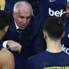 Oyuncular şikayet etmişti | Fenerbahçe'de maaş ödemeleri başladı Oyuncular şikayet etmişti | Fenerbahçe'de maaş ödemeleri başladı