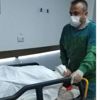 Zincirinden kurtulan boğa sahibini hastanelik etti Zincirinden kurtulan boğa sahibini hastanelik etti