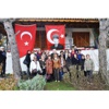 Gazeteci-yazar Uğur Mumcu Ayvalık’taki Evi Önünde Düzenlenen Törenle Anıldı