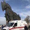 Truva Atı'ndan düşüp öldü!