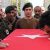 Şehit özel harekat polisini kardeşleri böyle uğurladı