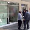 Kahramanmaraş ta bankanın camına yorgun mermi isabet ... Kahramanmaraş ta bankanın camına yorgun mermi isabet ...