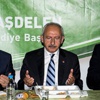 Kılıçdaroğlu iftar çadırında oruç açtı Kılıçdaroğlu iftar çadırında oruç açtı