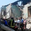 Mersin'de kullanılmayan bir bina çöktü Mersin'de kullanılmayan bir bina çöktü
