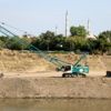Tunca Nehri nin yatağında temizlik çalışması Tunca Nehri nin yatağında temizlik çalışması