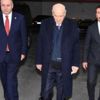 Devlet Bahçeli, MHP'li vekile klasik otomobilini hediye etti Devlet Bahçeli, MHP'li vekile klasik otomobilini hediye etti