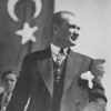 İpek Çalışlar okuyucularıyla buluşuyor