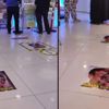 Macron'a stickerlı tepki: Burada durun Macron'a stickerlı tepki: Burada durun