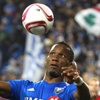 Drogba'dan 2 dakikada 2 topuk golü Drogba'dan 2 dakikada 2 topuk golü