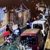 Kapkaççıyı mahalleli yakaladı! Kapkaççıyı mahalleli yakaladı!