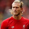 Uçak indi, Karius geldi