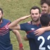 Asker selamı veren futbolcu kafa izninde!