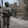 Kadın askerler Sur'da