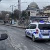 İstanbul sokaklarında bu anons yankılandı: "Lütfen zaruri olmadıkça sokağa çıkmayalım" İstanbul sokaklarında bu anons yankılandı: "Lütfen zaruri olmadıkça sokağa çıkmayalım"
