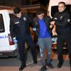 Adana'da çalışır durumda bırakılan otomobili çalan şüpheli kaza yapınca yakalandı Adana'da çalışır durumda bırakılan otomobili çalan şüpheli kaza yapınca yakalandı