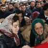 Kaza şehidi polisi, nişanlısı yüzüğünü gösterip, gözyaşıyla uğurladı Kaza şehidi polisi, nişanlısı yüzüğünü gösterip, gözyaşıyla uğurladı
