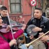 Ünlü keman sanatçısı Canan Anderson sokak müzisyeni çocuklarına büyük süpriz Ünlü keman sanatçısı Canan Anderson sokak müzisyeni çocuklarına büyük süpriz