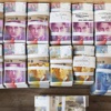 İsviçre cüzdana sığmayan kağıt paralarını değiştiriyor