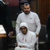 Babasının yardımıyla savunma yaptı Babasının yardımıyla savunma yaptı