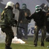 Dev maçta taraftarlarla polis çatıştı Dev maçta taraftarlarla polis çatıştı