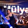 Hülya Avşar'dan sırt şov Hülya Avşar'dan sırt şov