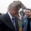Erdoğan'ın başına keklik kondu Erdoğan'ın başına keklik kondu