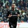 Beşiktaş'a çifte şok! Oğuzhan ve Larin’den gelen haber can sıktı... Beşiktaş'a çifte şok! Oğuzhan ve Larin’den gelen haber can sıktı...