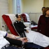 Davutoğlu ve eşinden kampanyaya destek Davutoğlu ve eşinden kampanyaya destek