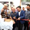 Belediye Başkanı Rasim Arı mağaza açılışına katıldı