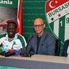 Bursaspor, Luis Advincula'yı renklerine bağladı