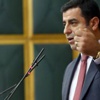 Demirtaş uyardı, 'Biraz az sigara için gençler' Demirtaş uyardı, 'Biraz az sigara için gençler'