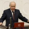 Devlet Bahçeli AK Partilileri selamladı Devlet Bahçeli AK Partilileri selamladı