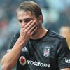 Caner Erkin oyundan alınmasına tepki gösterdi Caner Erkin oyundan alınmasına tepki gösterdi