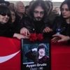 Güle güle Ayşen Gruda Güle güle Ayşen Gruda