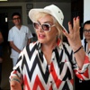 Emel Sayın korkuttu Emel Sayın korkuttu