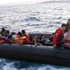 İzmir'de 83 kaçak göçmen yakalandı İzmir'de 83 kaçak göçmen yakalandı