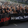CHP'yi karıştıran pankart CHP'yi karıştıran pankart