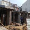 Çöken merdivenin altında kalan işçi yaralandı Çöken merdivenin altında kalan işçi yaralandı